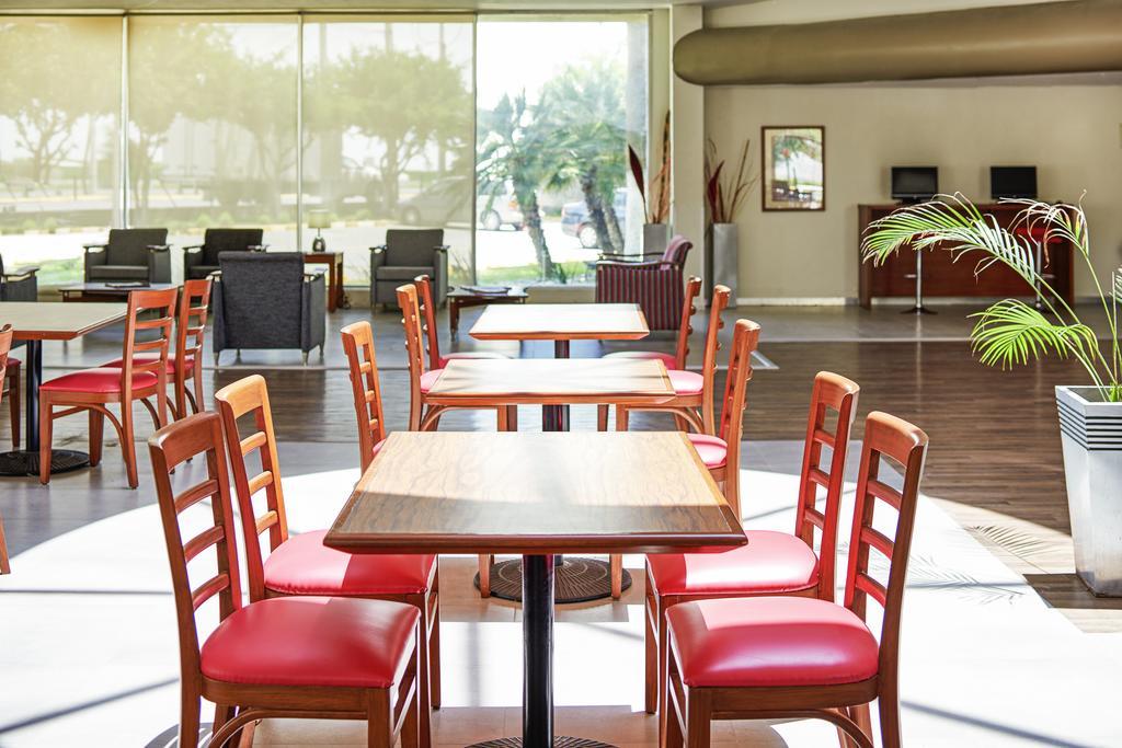 Hotel Ibis Monterrey Aeropuerto à Apodaca Extérieur photo